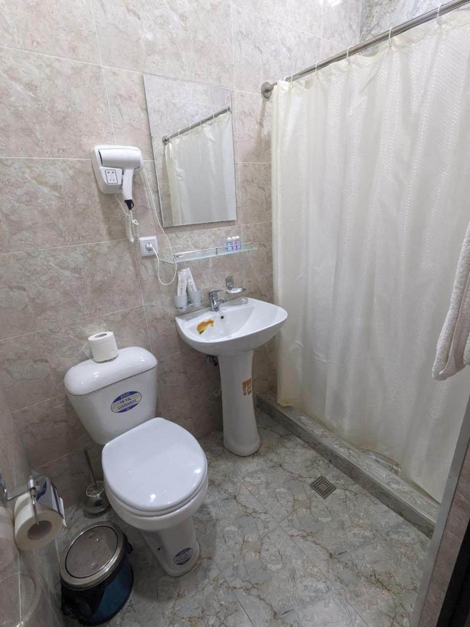 טשקנט Art Inn Hotel מראה חיצוני תמונה